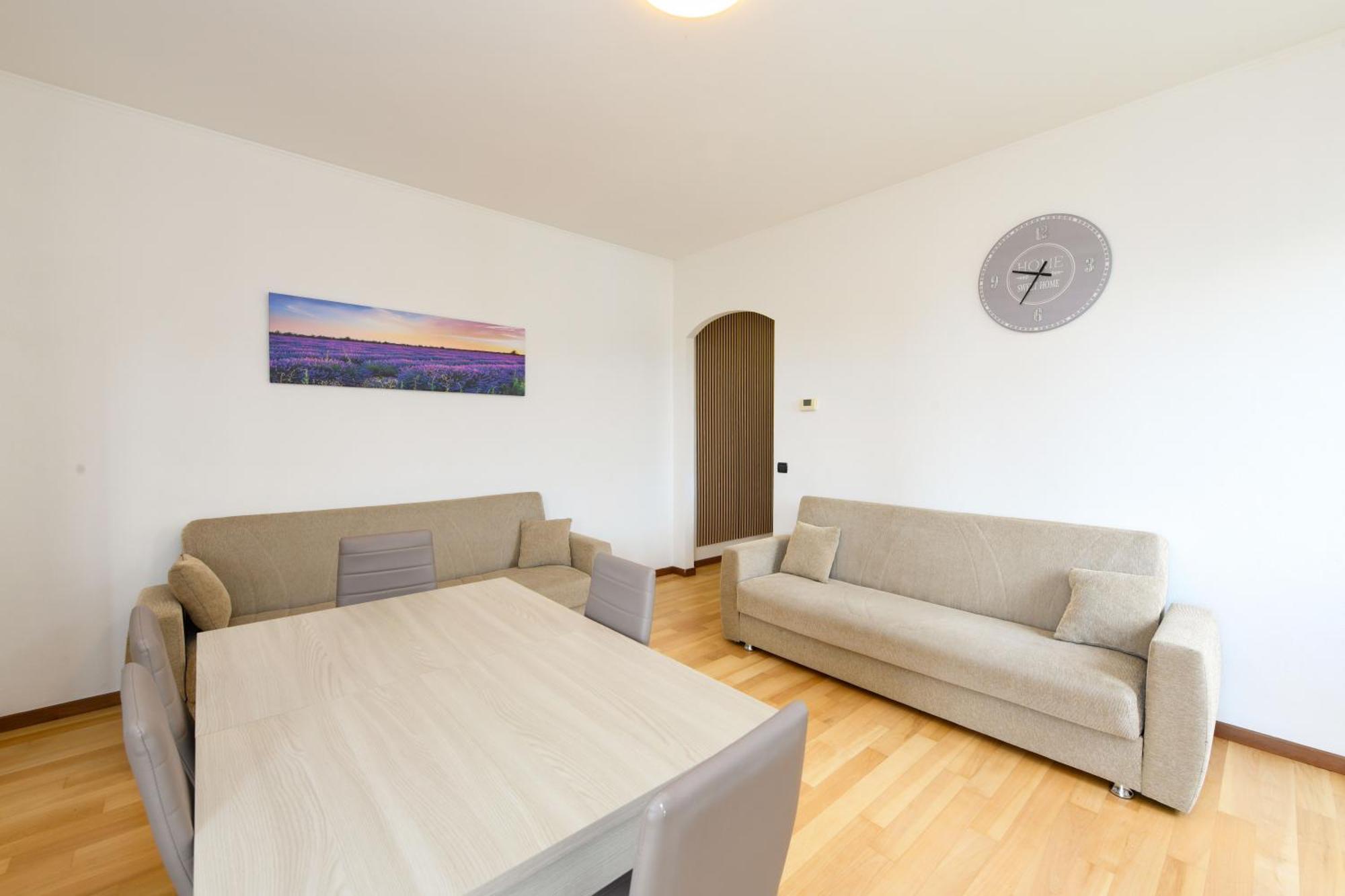 Appartamento Martina Moniga del Garda ภายนอก รูปภาพ